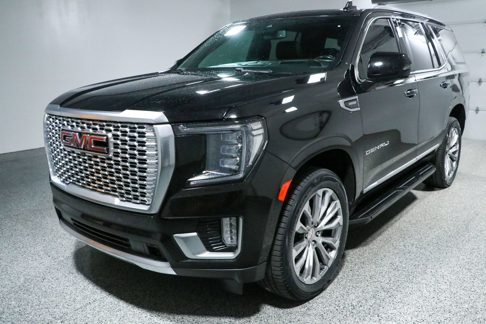 Used 2021 GMC Yukon Denali AWD/4WD image 37