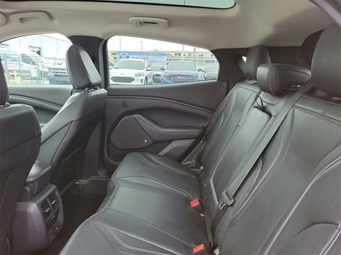 Used 2022 Ford Mustang Mach-E Premium image 6