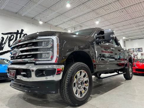 Used 2024 Ford F250 Lariat w/ Lariat Ultimate Package AWD/4WD image 29