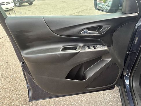 Used 2018 Chevrolet Equinox LT FWD image 14