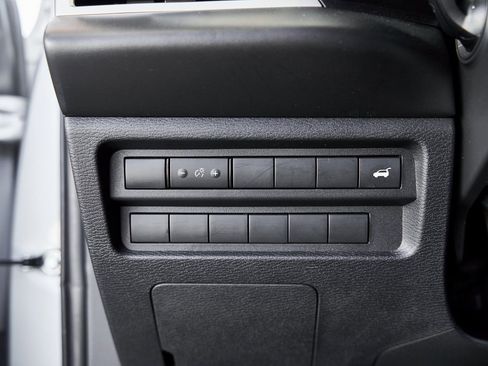 Used 2024 Mitsubishi Outlander SE image 31