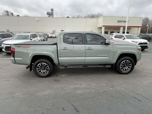 Used 2023 Toyota Tacoma TRD Sport image 9