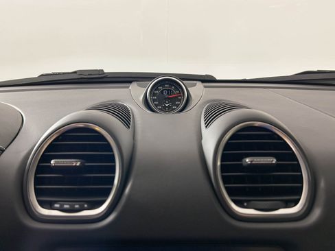 Used 2023 Porsche 718 Cayman image 21