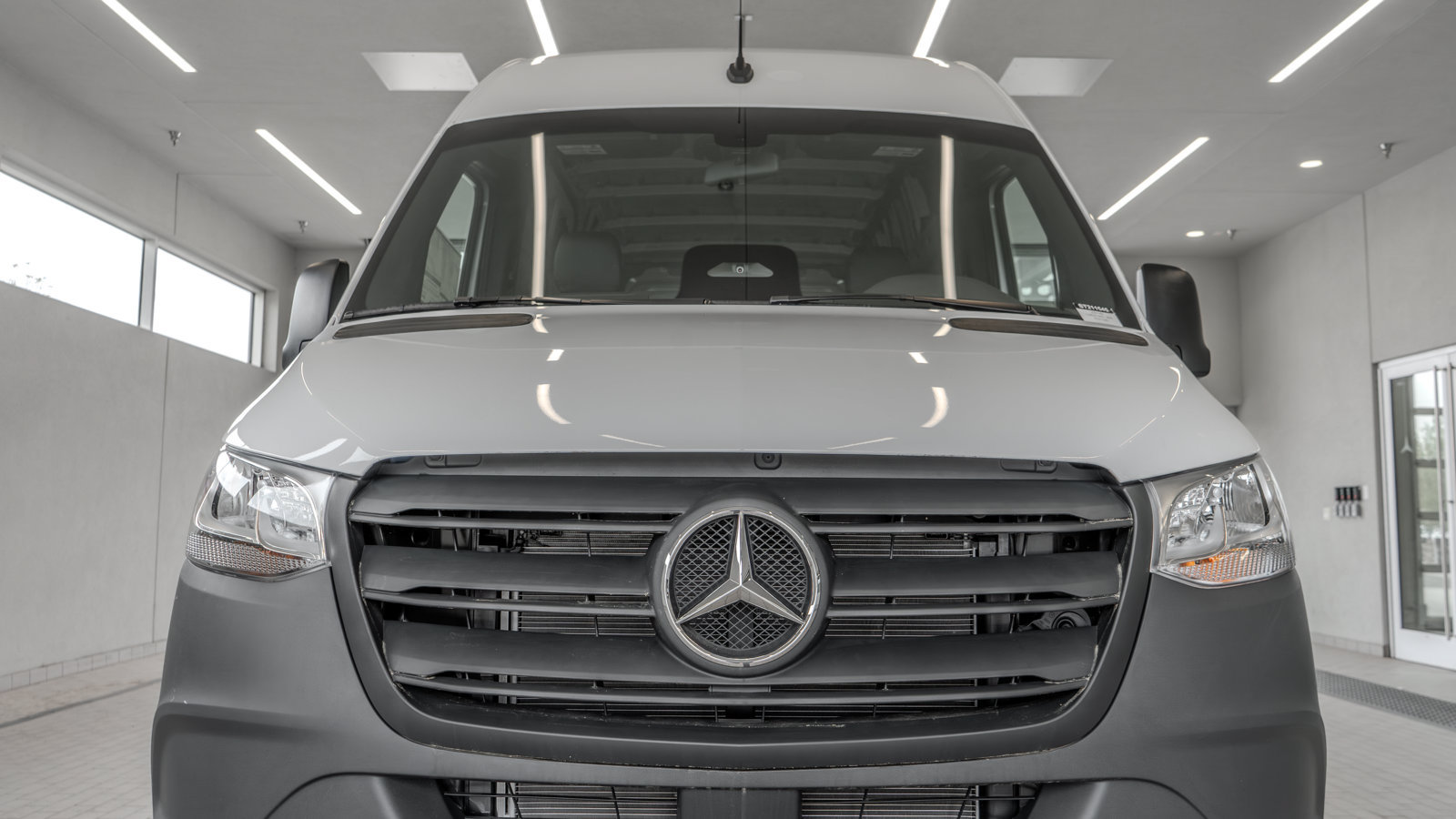 Used 2025 Mercedes-Benz Sprinter 2500 image 19