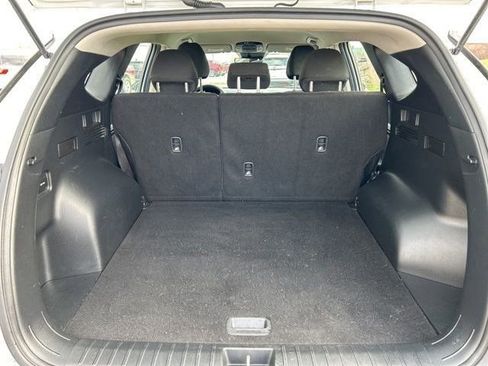 Used 2022 Hyundai Tucson SE image 32
