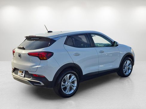 Used 2020 Buick Encore GX Preferred w/ Cold Weather Comfort Package image 5