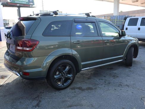 Used 2018 Dodge Journey Crossroad AWD/4WD image 3