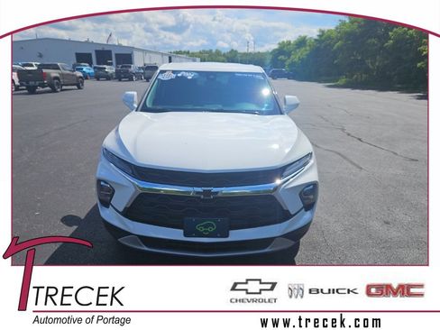 Used 2024 Chevrolet Blazer LT w/ Driver Confidence Package AWD/4WD image 1