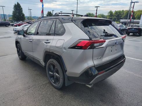 Used 2019 Toyota RAV4 XSE w/ Carpet Mat Package AWD/4WD image 8