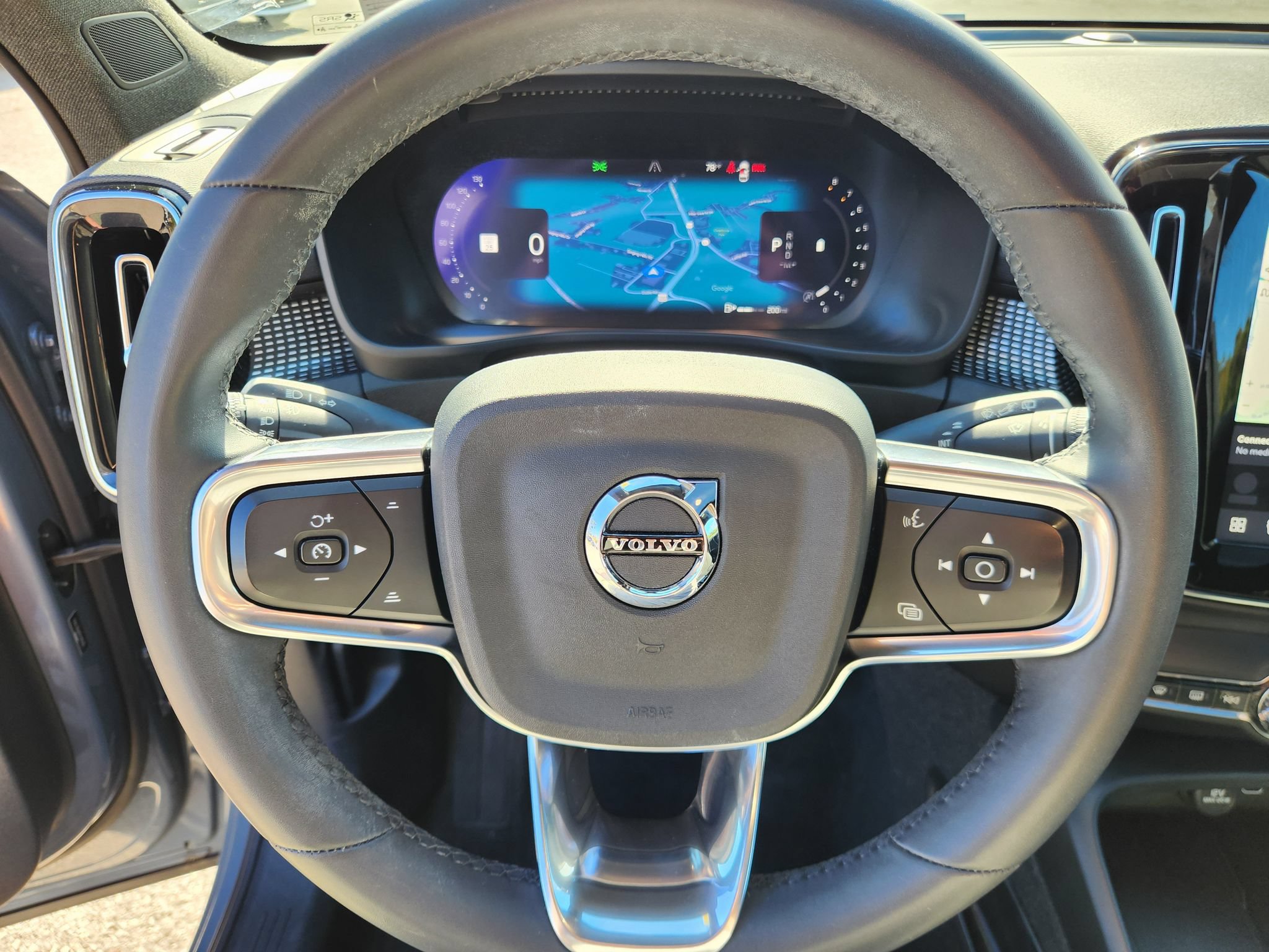Used 2023 Volvo XC40 B5 Plus w/ Climate Package AWD/4WD image 21