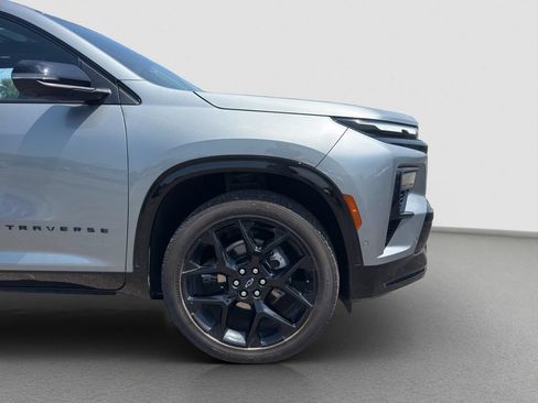Used 2024 Chevrolet Traverse RS AWD/4WD image 21