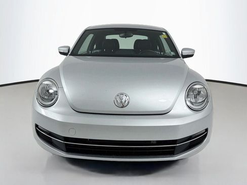 Used 2014 Volkswagen Beetle TDI FWD image 2