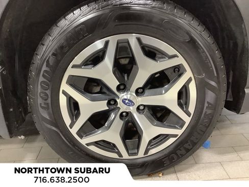 Used 2019 Subaru Forester Premium image 28