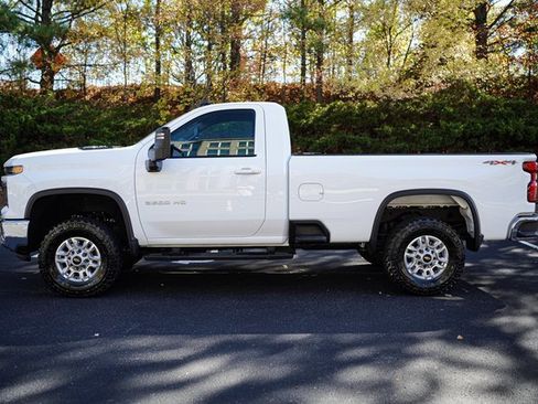 Used 2025 Chevrolet Silverado 2500 LT w/ Convenience Package image 4