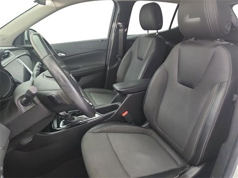 Used 2022 Buick Encore GX Select image 10