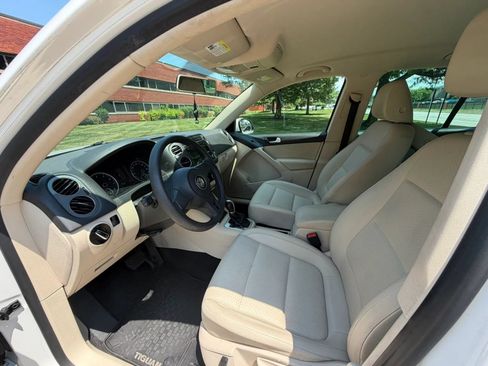 Used 2012 Volkswagen Tiguan S FWD image 5