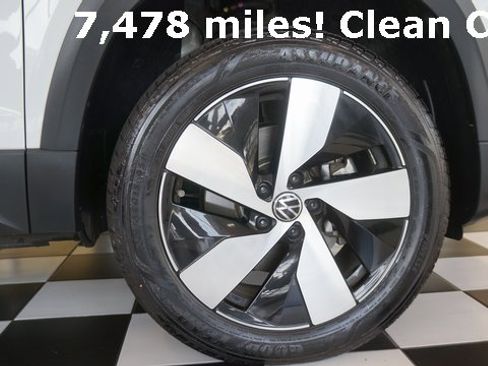 Certified 2025 Volkswagen Taos S image 90