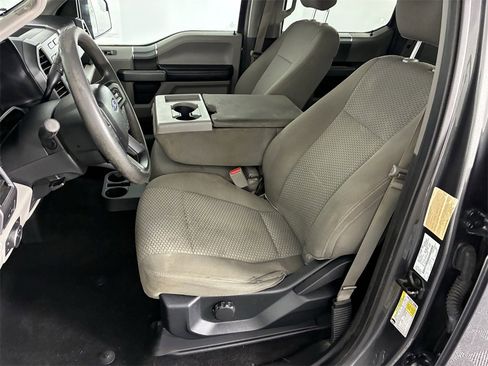 Used 2017 Ford F150 XLT w/ XTR Package image 10