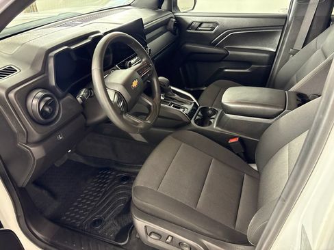 Used 2024 Chevrolet Colorado W/T w/ WT Convenience Package II RWD image 24
