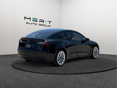 Used 2022 Tesla Model 3 RWD image 9