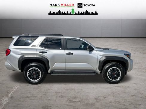 Certified 2025 Toyota 4Runner TRD Off-Road AWD/4WD image 7