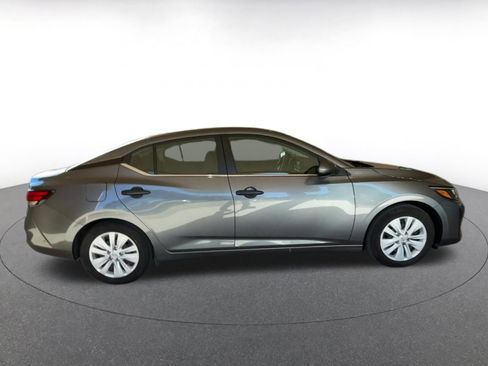 Used 2025 Nissan Sentra S image 16