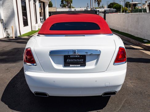 Used 2017 Rolls-Royce Dawn image 5