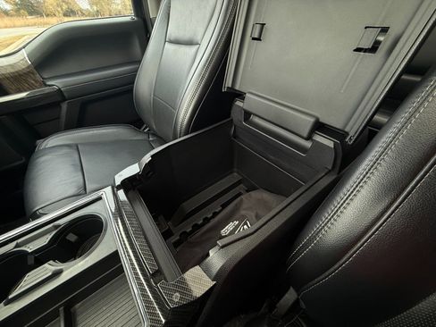 Used 2019 Ford F250 Lariat w/ Lariat Ultimate Package image 59