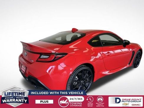 Used 2024 Toyota GR86 Premium RWD image 3