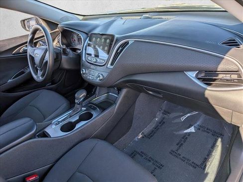 Used 2023 Chevrolet Malibu LT image 25