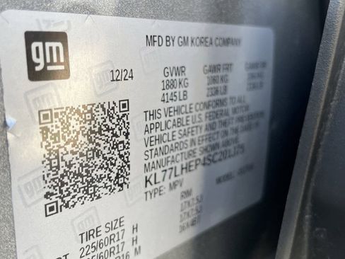 Used 2025 Chevrolet Trax LT image 28