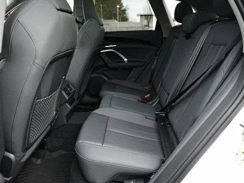 New 2025 Audi Q5 Premium Plus image 25