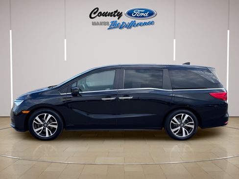Used 2023 Honda Odyssey Touring image 12