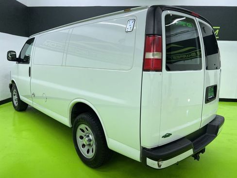 Used 2014 Chevrolet Express 1500 RWD image 7