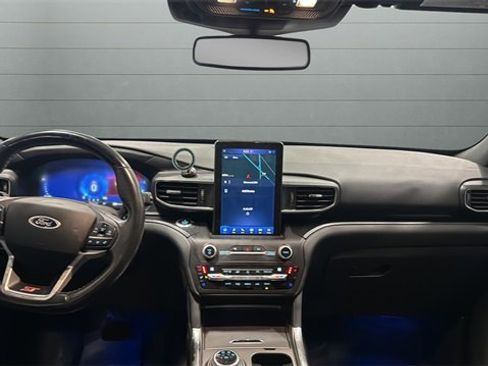 Used 2020 Ford Explorer ST w/ ST Street Pack image 4