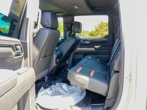 New 2026 GMC Sierra 1500 AT4 w/ AT4 Premium Package AWD/4WD image 11