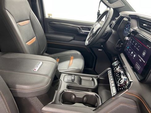 Used 2024 GMC Sierra 3500 AT4 w/ AT4 Premium Plus Package image 25