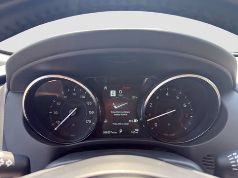 Used 2020 Jaguar F-PACE Premium AWD/4WD image 11