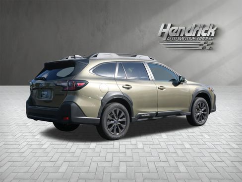 Certified 2025 Subaru Outback Onyx Edition AWD/4WD image 9