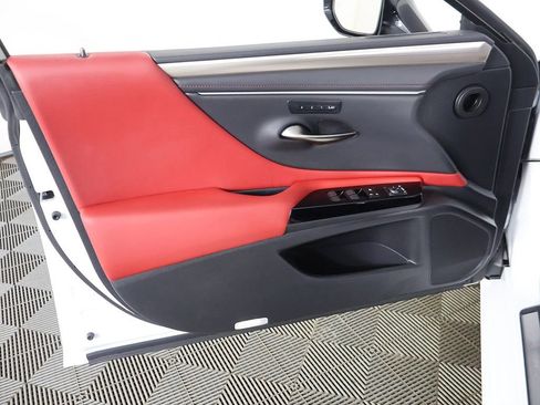 Used 2024 Lexus ES 350 F Sport w/ Technology Package image 25