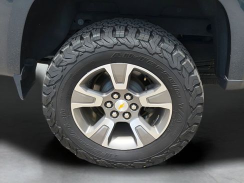 Used 2018 Chevrolet Colorado Z71 AWD/4WD image 21