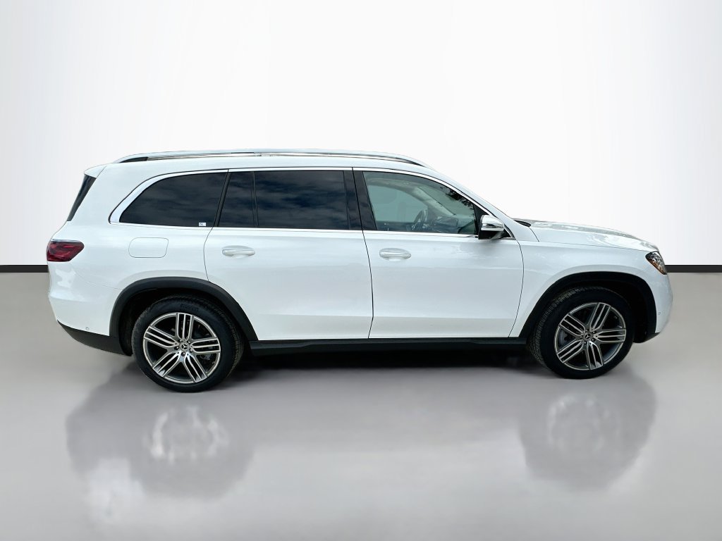 Certified 2026 Mercedes-Benz GLS 450 4MATIC image 4