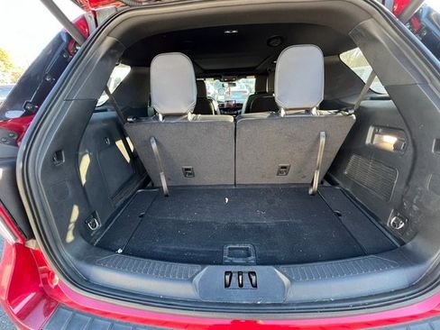 Used 2023 Ford Explorer ST-Line w/ Class IV Trailer Tow Package image 9