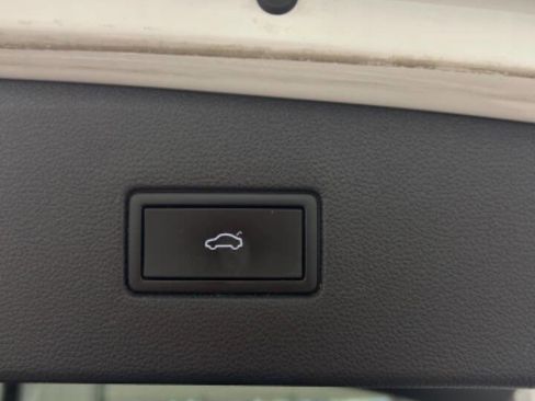 Used 2023 Volkswagen Tiguan SEL R-Line image 27