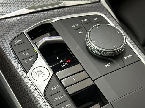 Used 2025 BMW 330i Sedan w/ Premium Package image 24