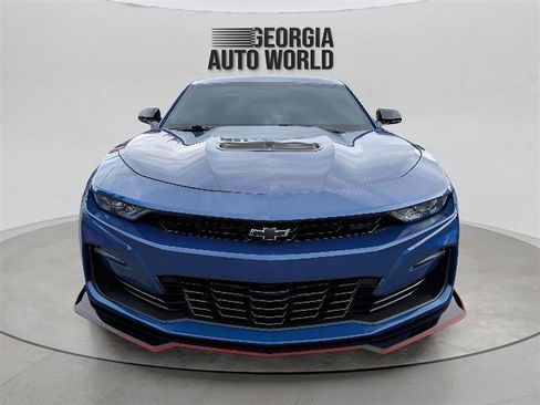 Used 2020 Chevrolet Camaro SS RWD image 17