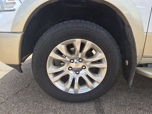 Used 2013 RAM 1500 Laramie Longhorn w/ Convenience Group AWD/4WD image 24