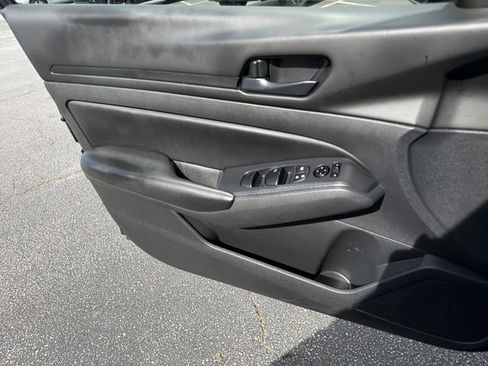 Certified 2023 Nissan Altima 2.5 S FWD image 14