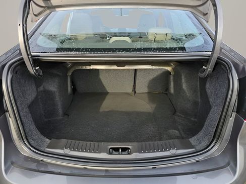 Used 2014 Ford Fiesta SE w/ Comfort Package FWD image 11