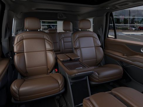 New 2026 Lincoln Navigator Reserve AWD/4WD image 11